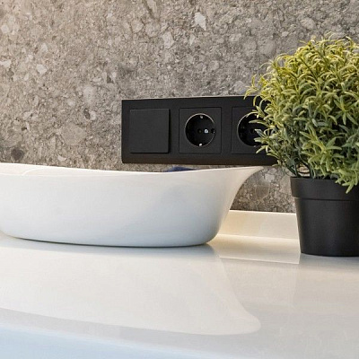 Werkel Stark W0031808 Рамка на 3 поста (черный)